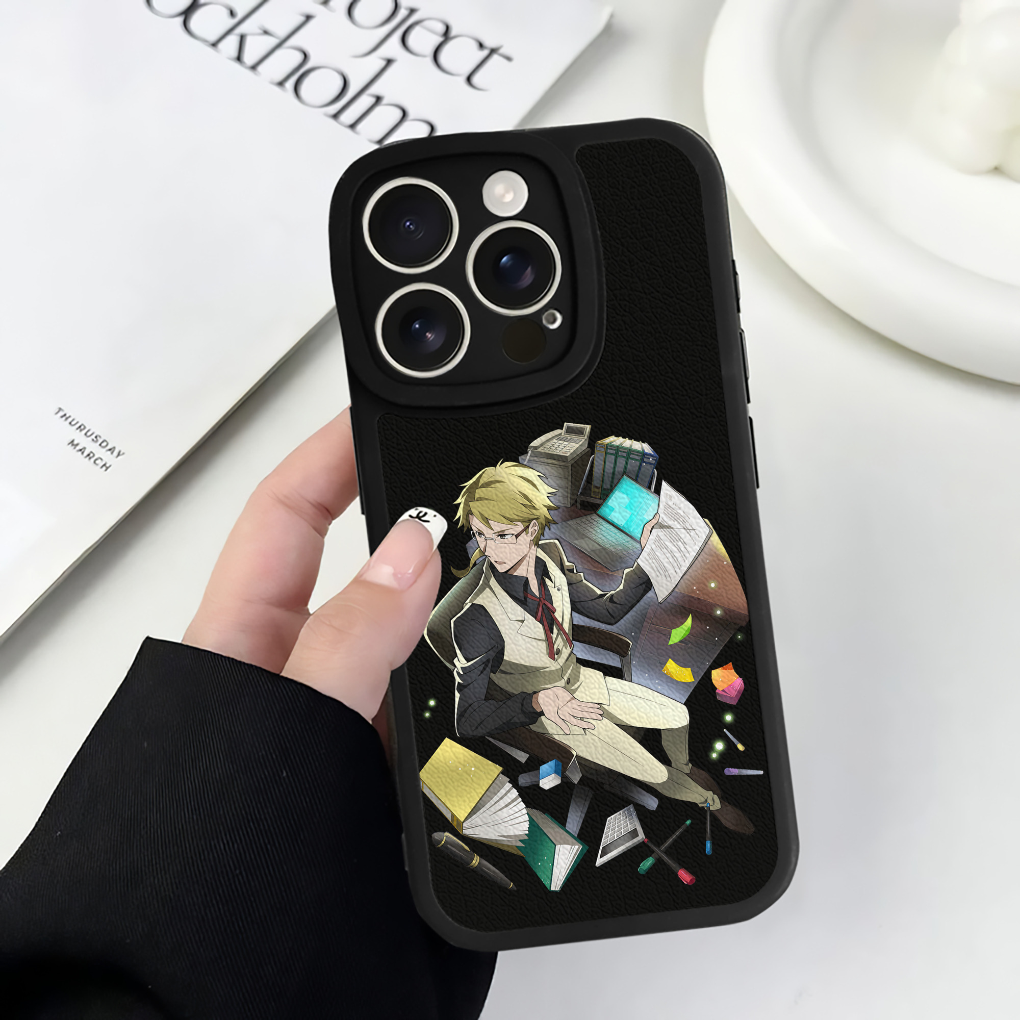 （画像用） 文豪ストレイドッグス Bungo Stray Dogs 【iPhone 16シリーズ対応】シリコンスマホケース（レザー調） 材質：シリコン
